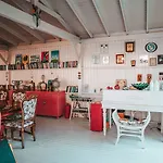 Vintage Hotel 4*
