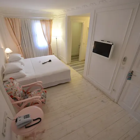 Hotel Vintage 4*