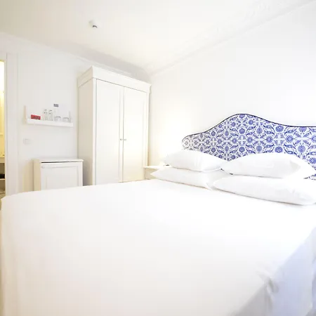 Vintage Hotel