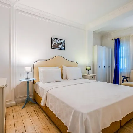 Hotel Vintage 4*